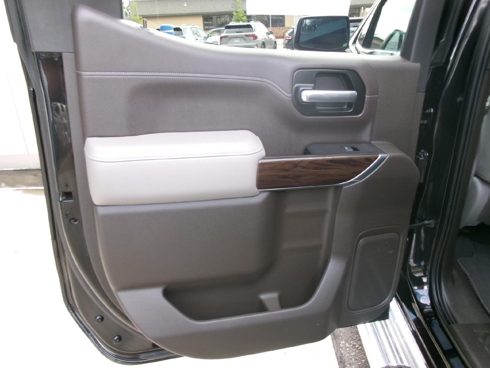 2019 GMC Sierra 1500 Crew Cab Short Box 4-Wheel Drive SLT