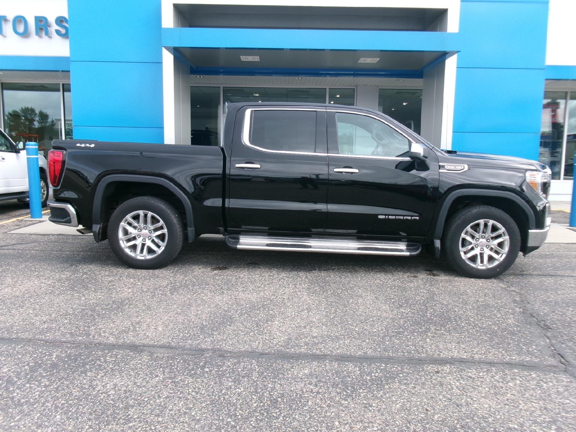 2019 GMC Sierra 1500 Crew Cab Short Box 4-Wheel Drive SLT