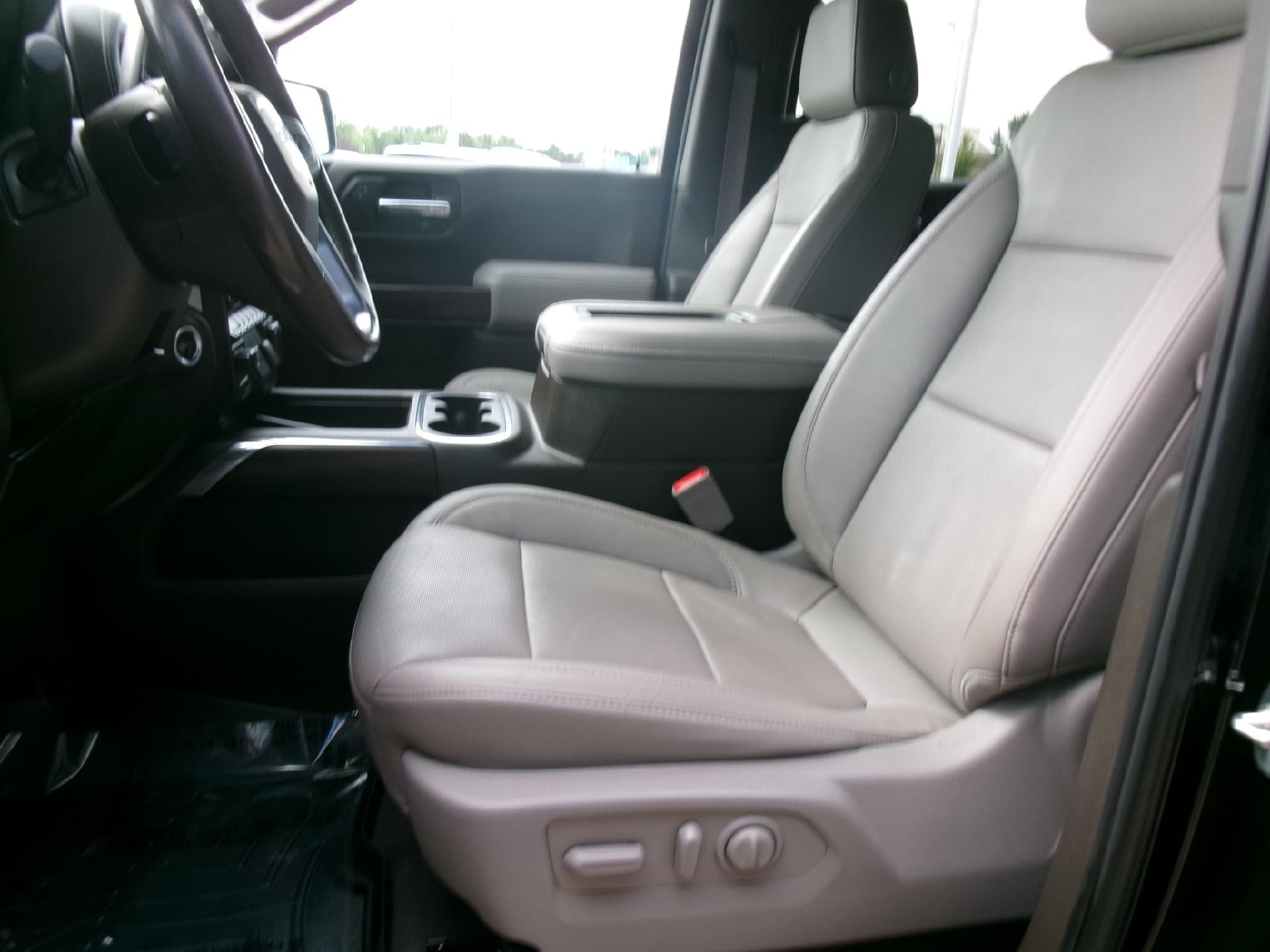 2019 GMC Sierra 1500 Crew Cab Short Box 4-Wheel Drive SLT