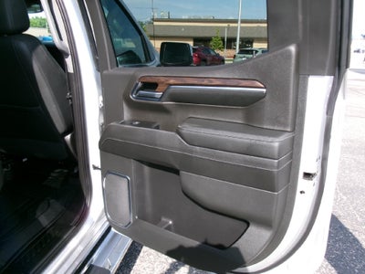 2022 GMC Sierra 1500 Crew Cab Short Box 4-Wheel Drive SLT