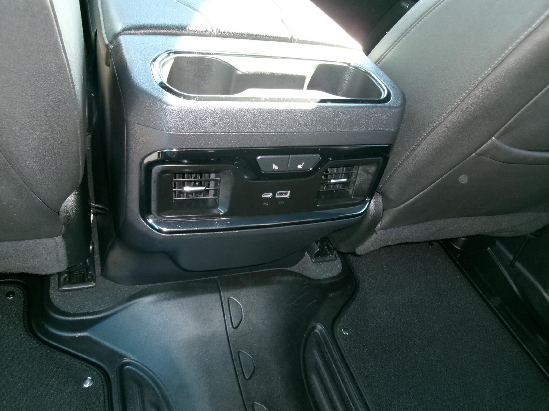 2023 GMC Sierra 1500 Crew Cab Standard Box 4-Wheel Drive AT4