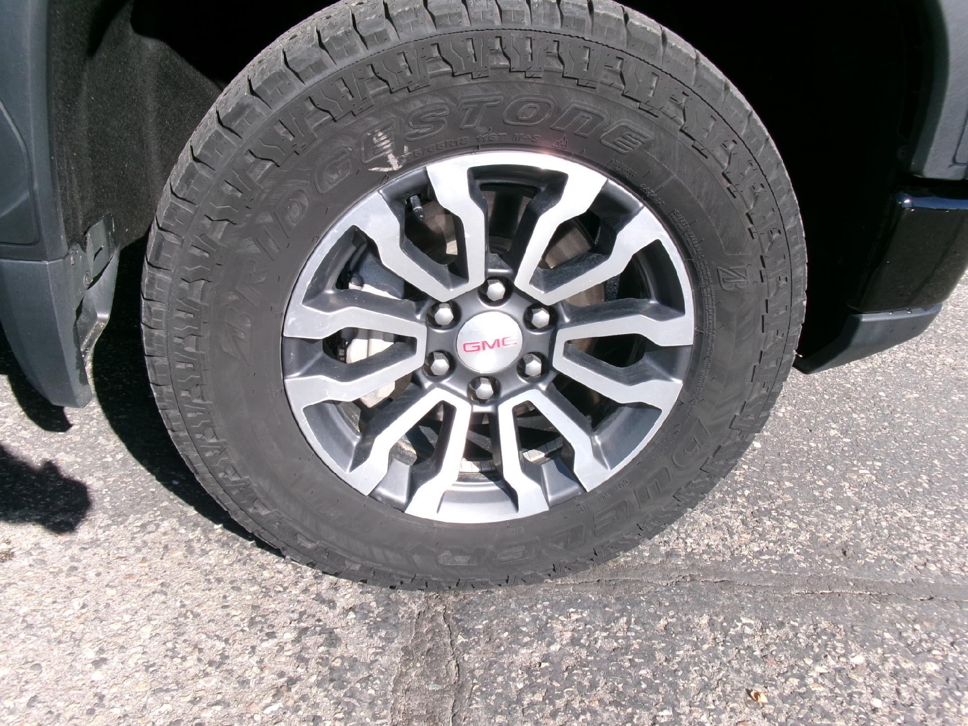 2023 GMC Sierra 1500 Crew Cab Standard Box 4-Wheel Drive AT4