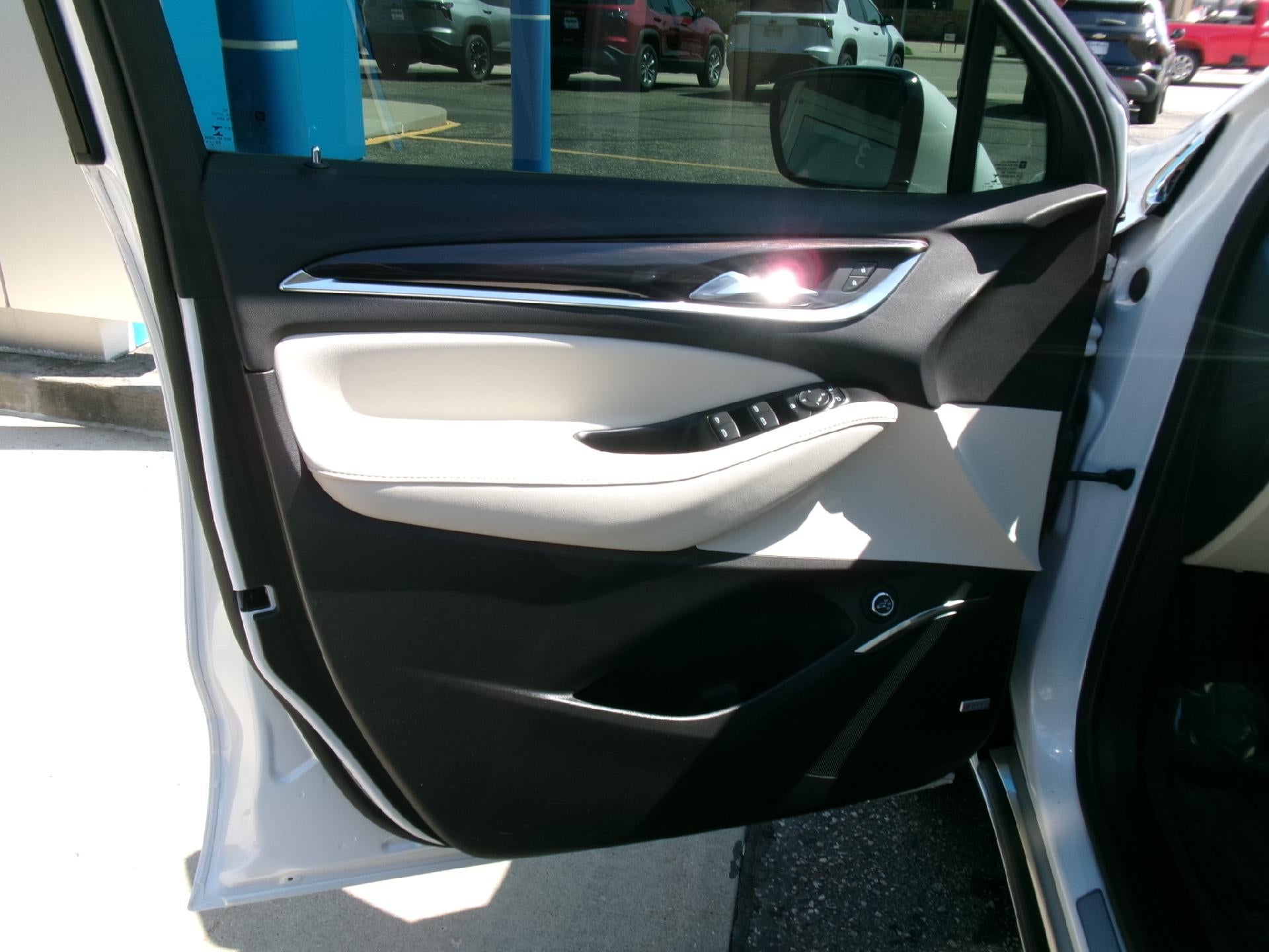 2023 Buick Enclave Essence AWD