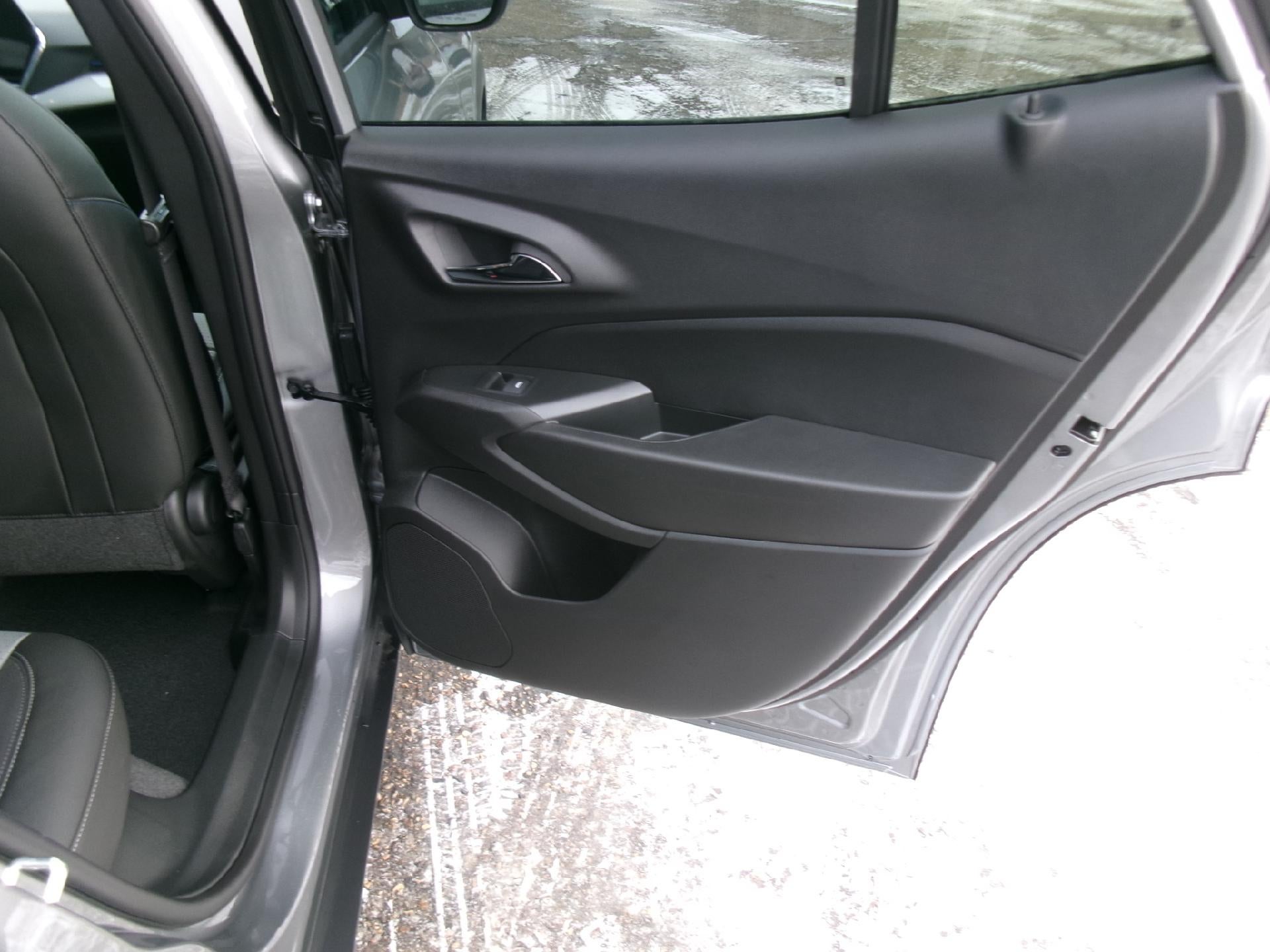 2026 Chevrolet Trax FWD 4dr LT